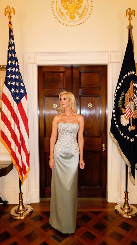 Para la cena de Estado, Ivanka usó un vestido de la firma libanesa Georges Hobeika.