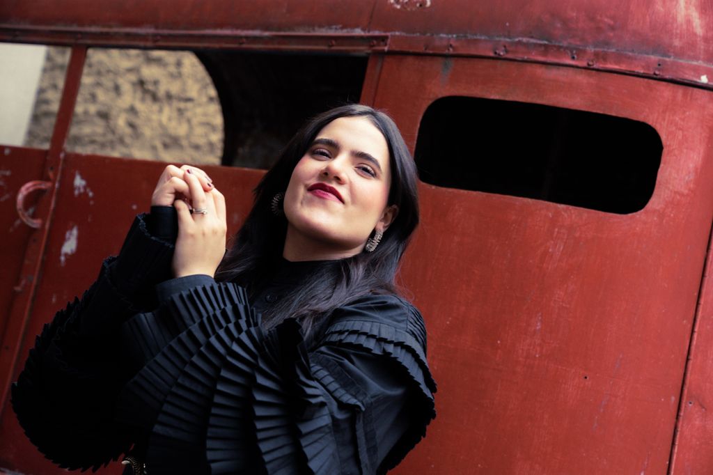 Camila Fernández estrena 'No Manches', y Peso Pluma se une a Tito Double P en 'Dinastía Deluxe'