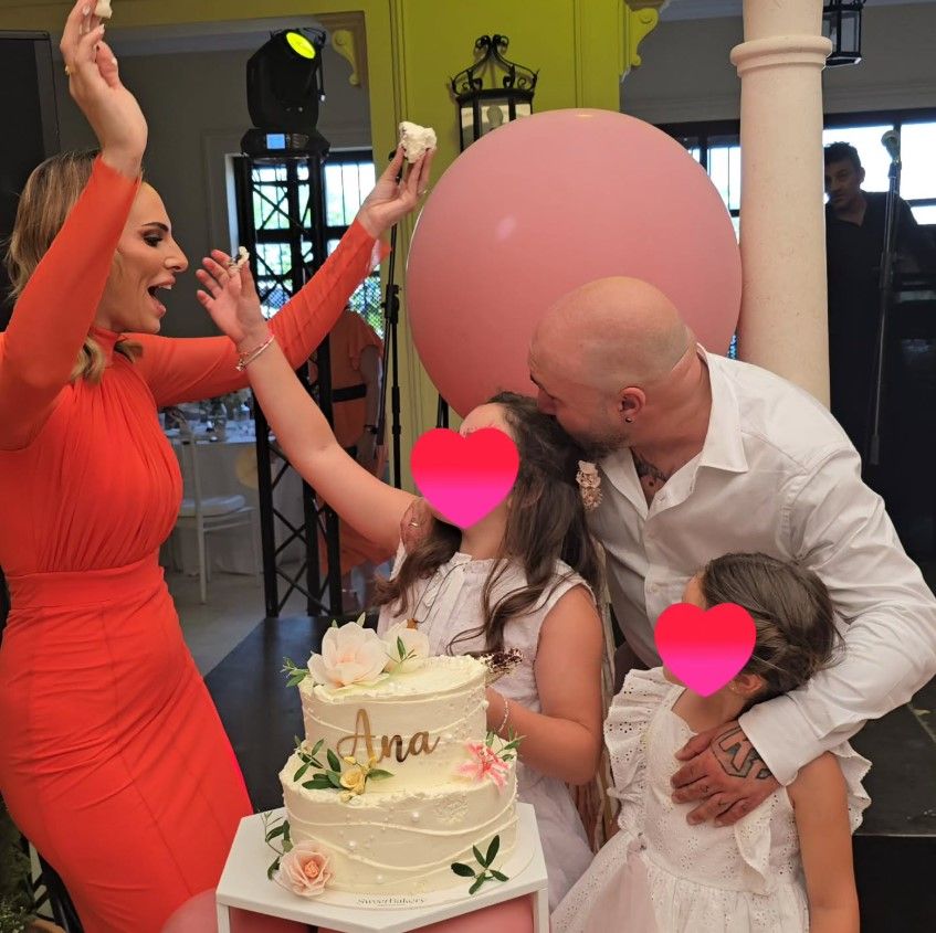 Kiko Rivera e Irene Rosales con sus hijas
