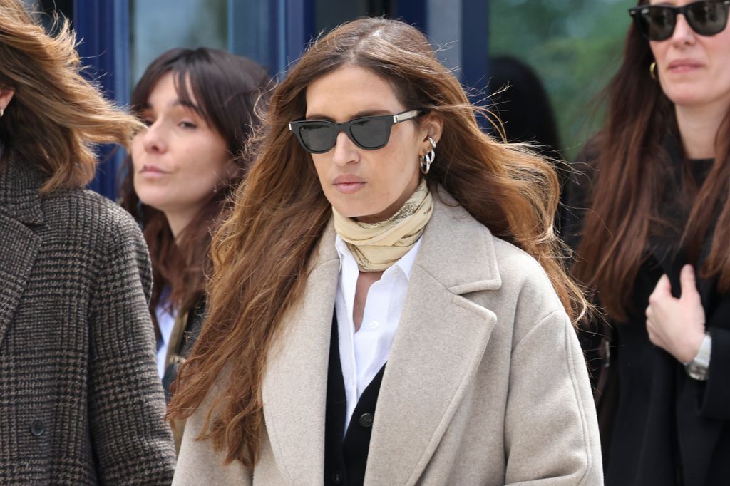 Sara Carbonero durante el velatorio de su madre, Goyi Arévalo, el 13 de abril de 2026, en Corral de Almaguer