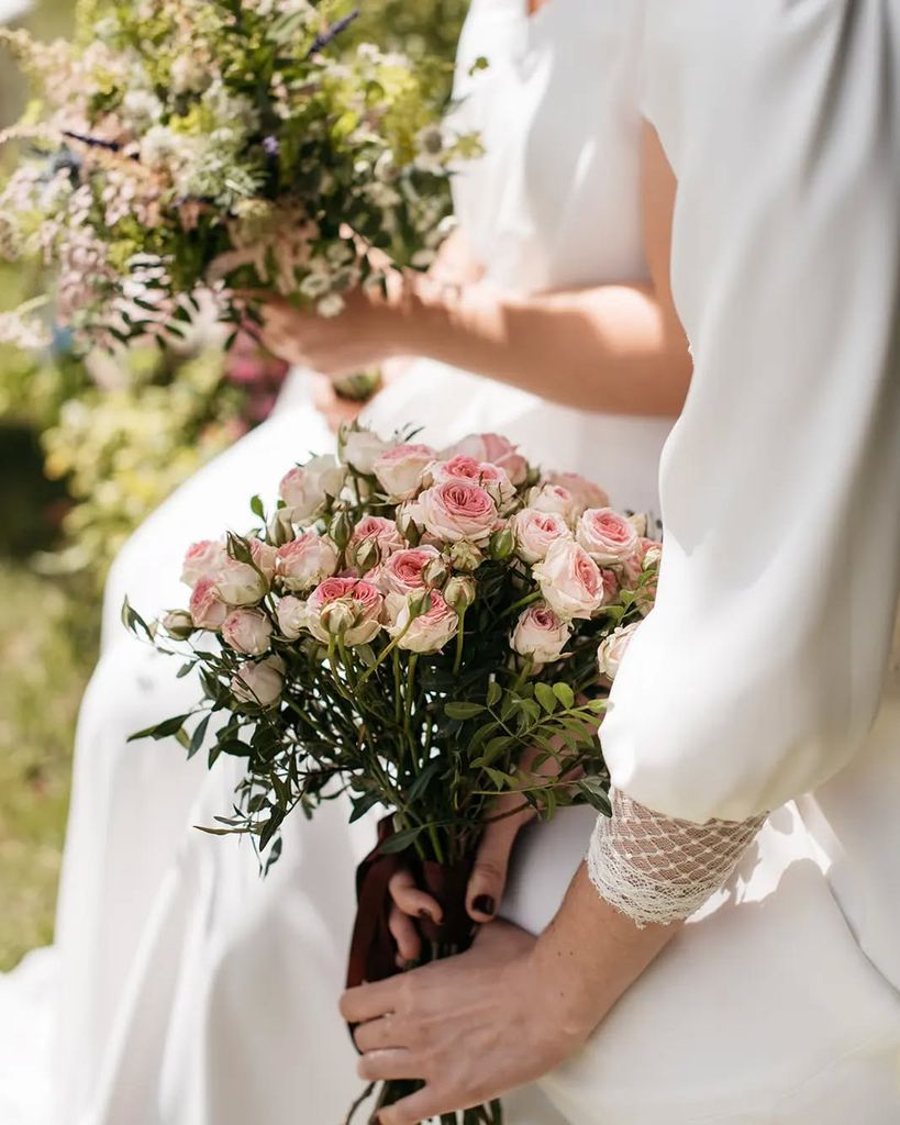 Ramos de novia de color rosa pitiminí