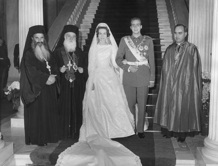 Don Juan Carlos y doña Sofía el día de su boda en Atenas