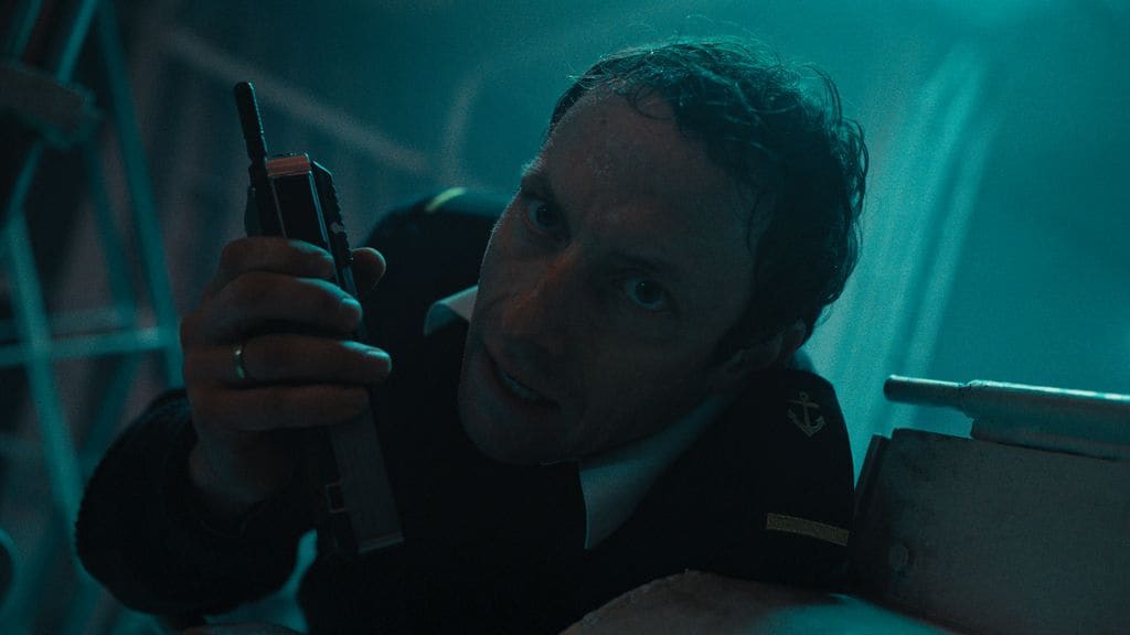 Las maniobras del capitán no lograron solucionar la situación y el barco acabó zozobrando