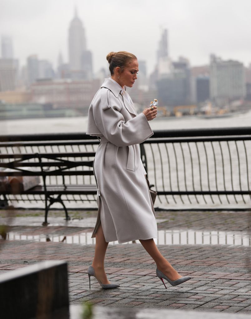Jennifer Lopez en el set de "Office Romance"  en las calles de Nueva York