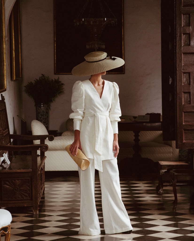 Rocio Millan con total look blanco de lino