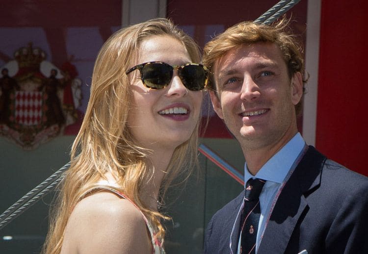 Beatrice Borromeo y Pierre Casiraghi se casaran hoy en Mónaco en una ceremonia civil y dentro de una semana será la celebración religiosa en Italia
