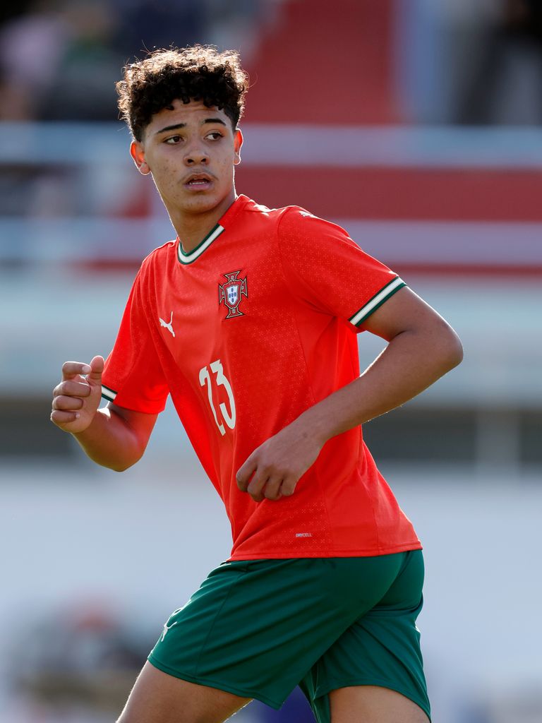 Cristiano Ronaldo Jr sigue los pasos de su papá en el fútbol