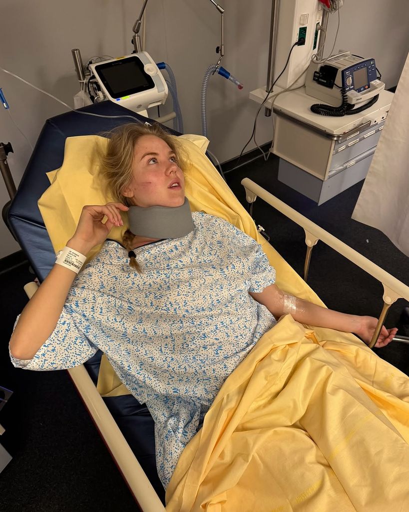 María Carolina de Borbón- Dos Sicilias tas sufrir un accidente de moto