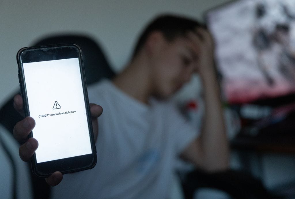 Una búsqueda en ChatGPT durante la incidencia global de Cloudflare, que dejó sin servicio a plataformas como X, ChatGPT o League of Legends