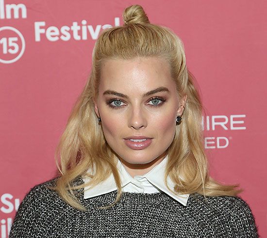 half_bun_up_margot_robbie_1