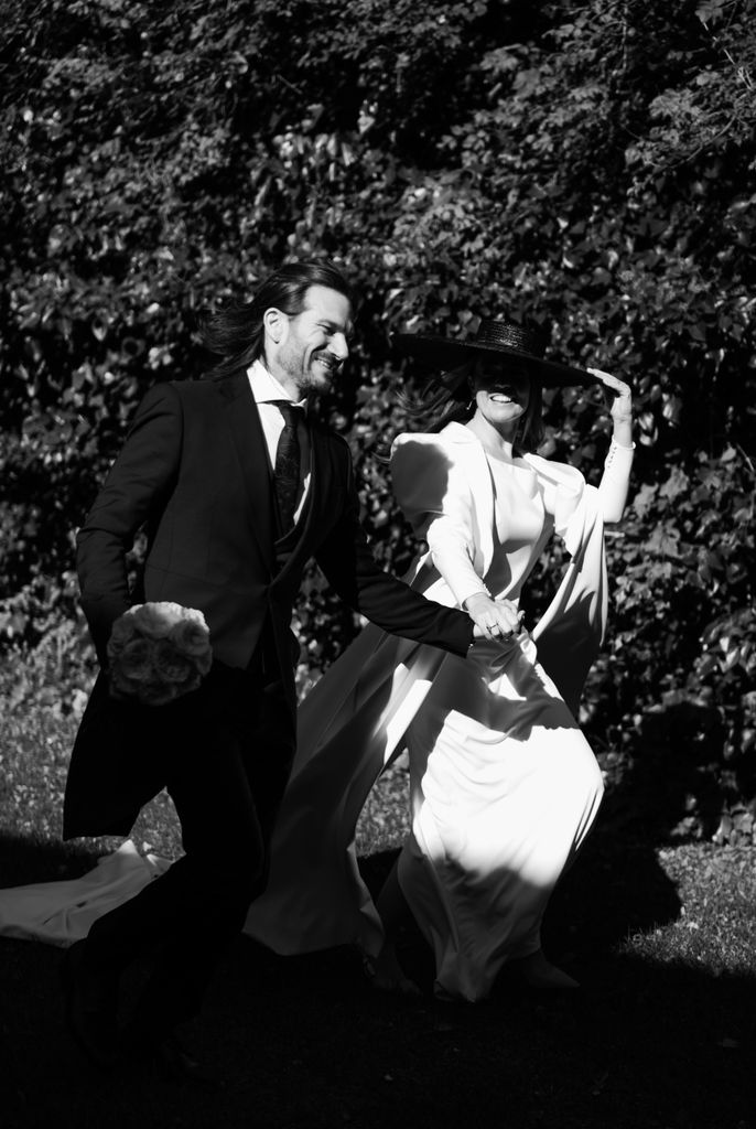 Canotier grande negro para novias