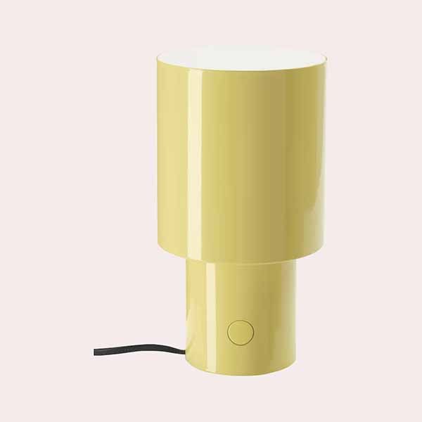 Lámpara de mesa SPETSBOJ de IKEA