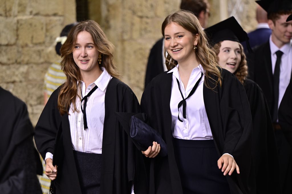 La princesa Elisabeth de Bélgica en su graduación en la Universidad de Oxford el 23 de julio de 2023