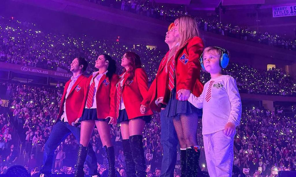 Anahí con su hijo Manu y RBD