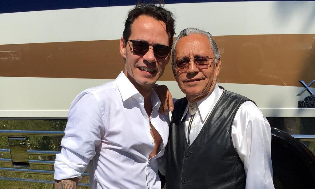 marc anthony junto a su padre