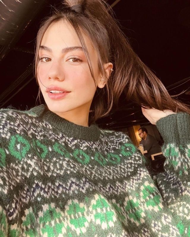 ¿Está embarazada Demet Özdemir? La actriz lo aclara