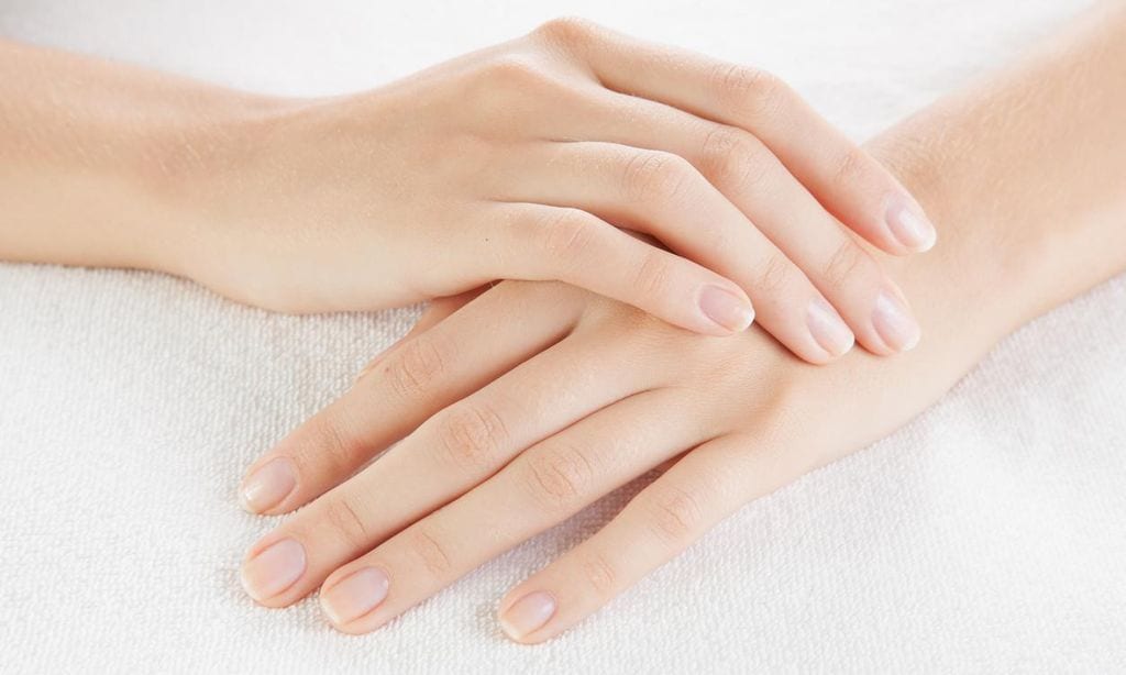 vitaminas para fortalecer las uñas