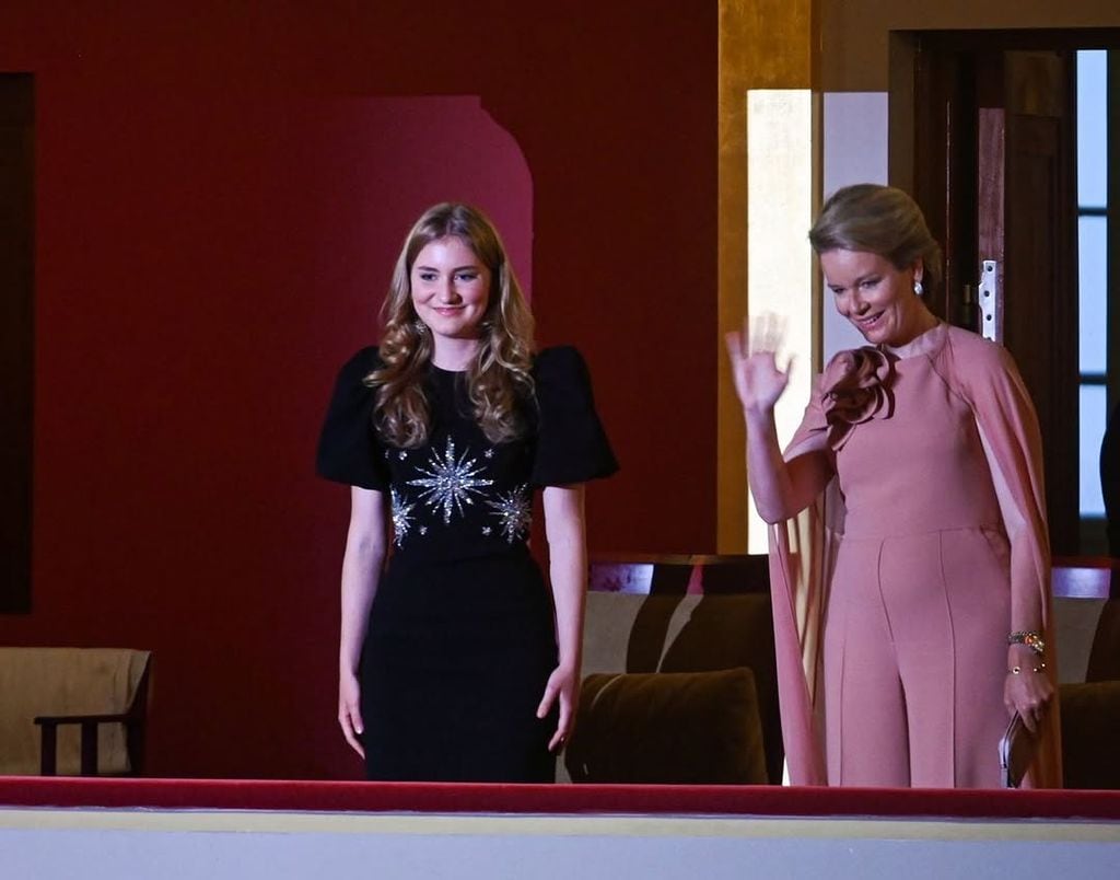 Elisabeth de Bélgica con Matilde de Bélgica