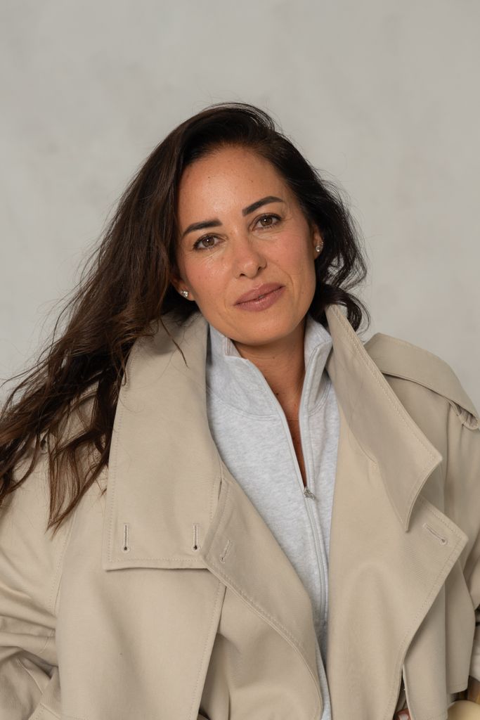 Jael Toledo, Psicoterapeuta de identidad y relaciones.