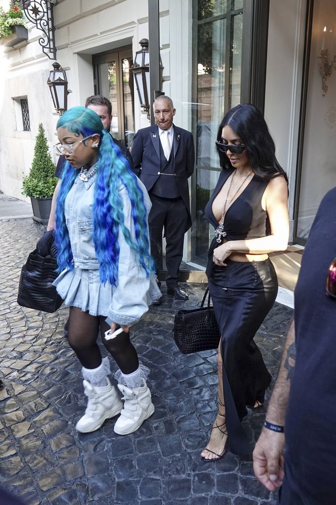 El 25 de agosto madre e hija fueron captadas a su salida del Hotel Eden en Roma. Después se dirigieron a Milán. 