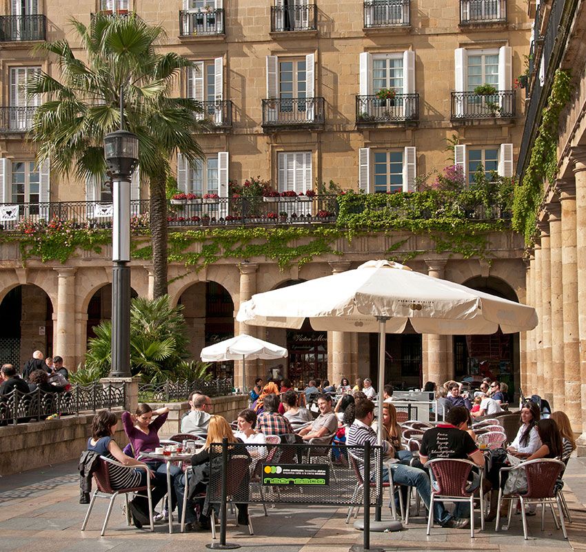 Terrazas en la plaza Nueva de Bilabo