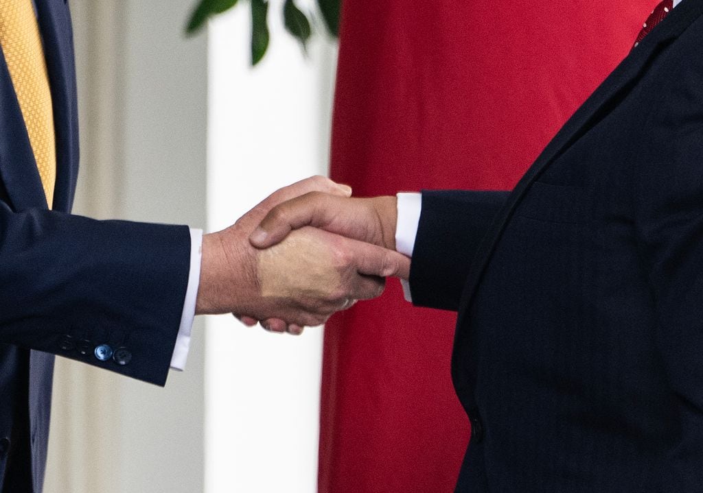 Estas imágenes, captada el 16 de julio, llamaron la atención sobre la salud de Trump, pues luce una plasta de maquillaje de un tono más claro al de su color de piel.   