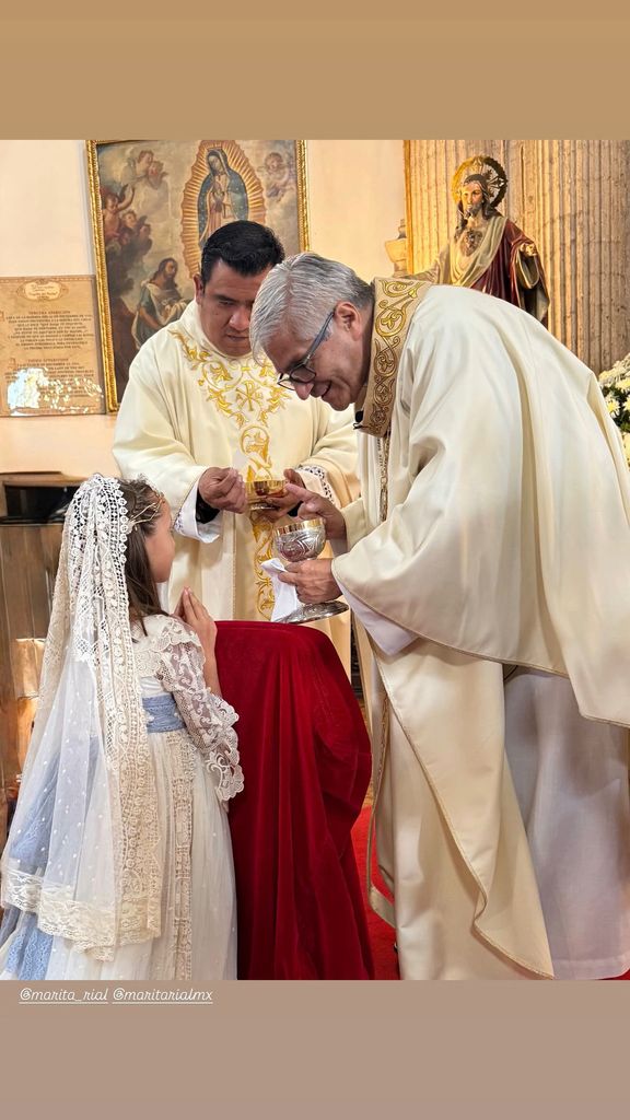 Gianna, nieta de Emmanuel, celebró su primera comunión