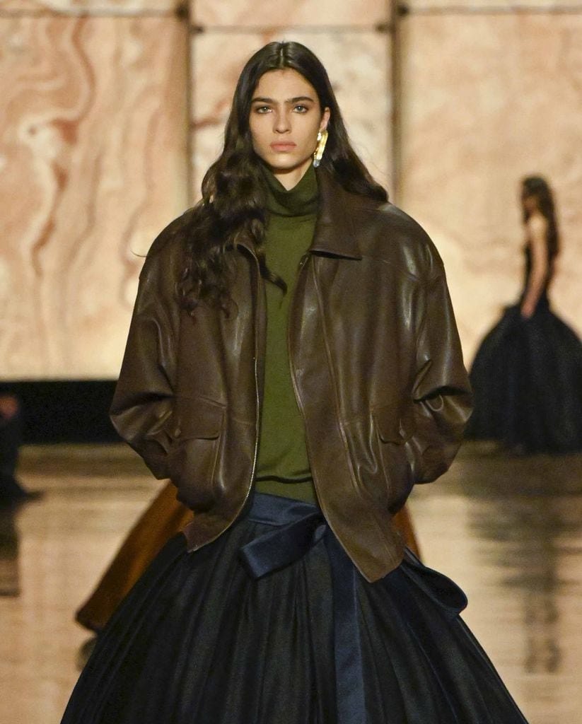 Loli Bahia en el desfile de Saint Laurent en el Paris Fashion Week F/W 2025 en marzo de 2025.