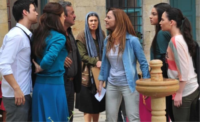 Ebru tendrá que hacer frente a Kendal en 'Karagül'
