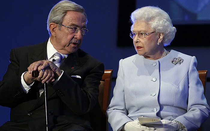 Constantino II de Grecia e Isabel II de Inglaterra 