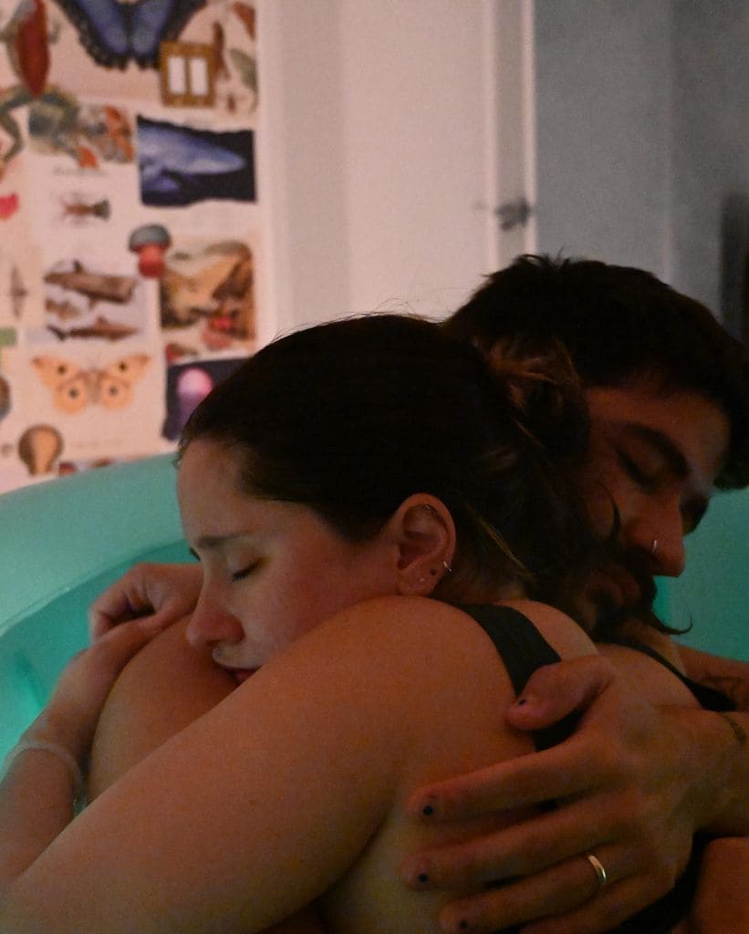 Evaluna y Camilo vivieron el nacimiento de su hija Índigo en casa en abril de 2022.