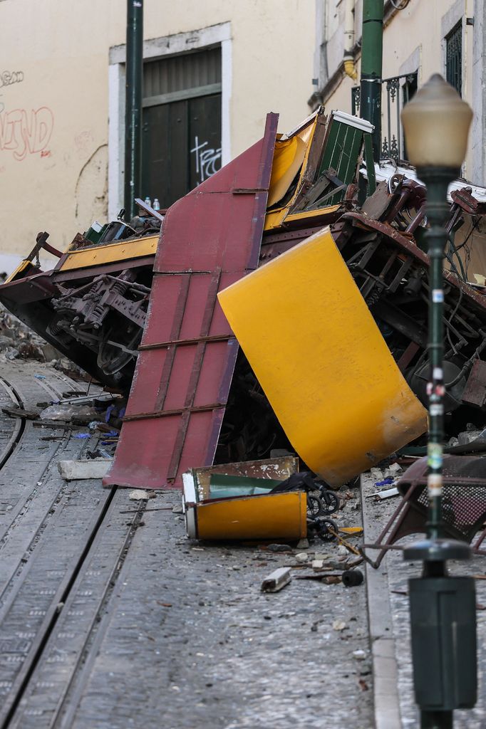 Accidente del funicular de Gloria en Lisboa