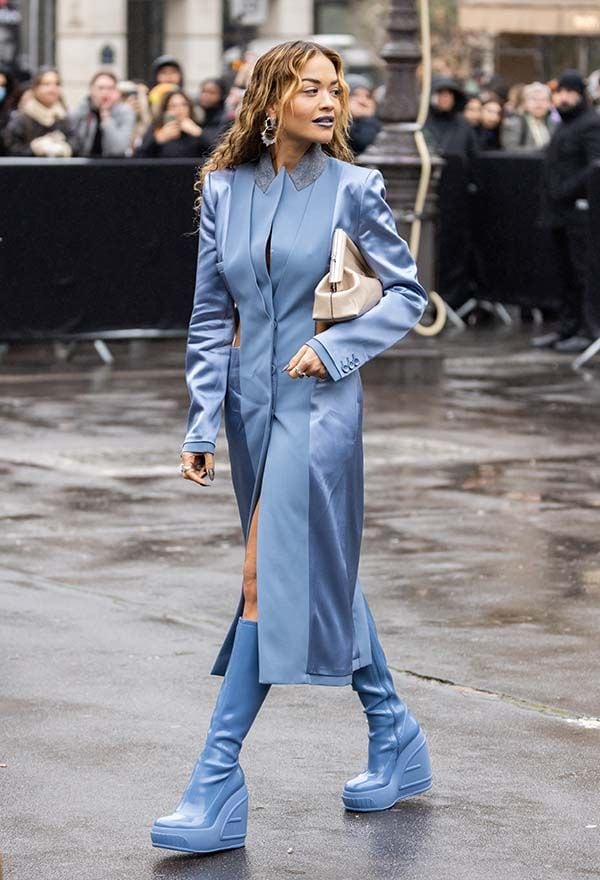 Rita Ora en el desfile de Fendi en París
