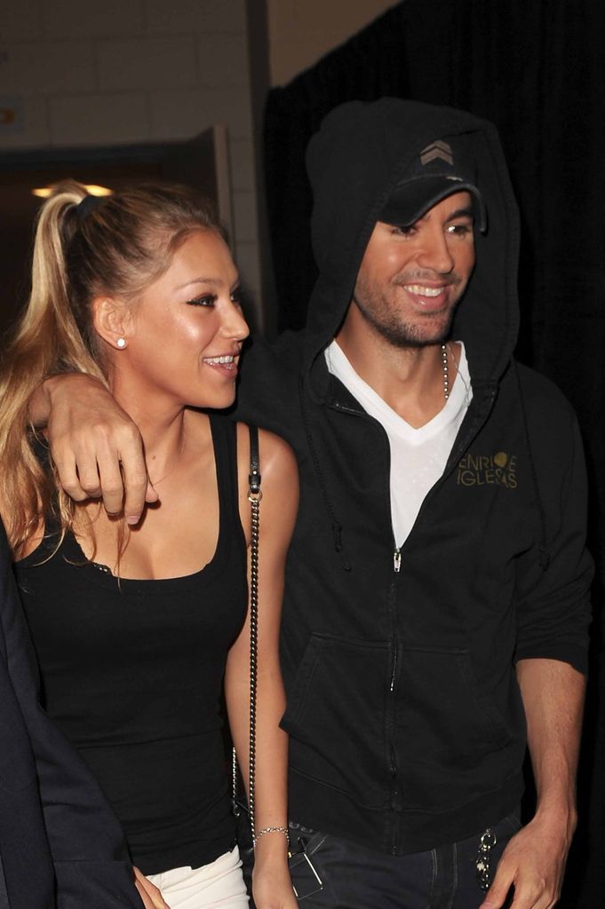 Anna Kournikova y Enrique Iglesias en una salida en Miami en diciembre de 2012.disfrutan al máximo su vida familiar en Miami.