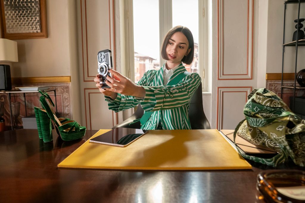 Emily es la nueva directora de Agence Grateau en Roma
