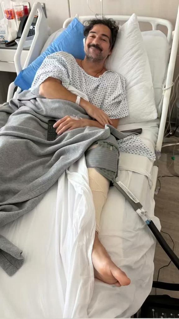 Alfonso Herrera publicó una foto desde el hospital