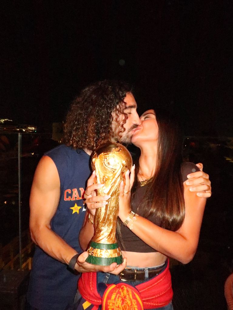 Claudia Rodriguez abre su álbum más personal para felicitara Cucurella por su 28 cumpleaños: “La persona más maravillosa del mundo”