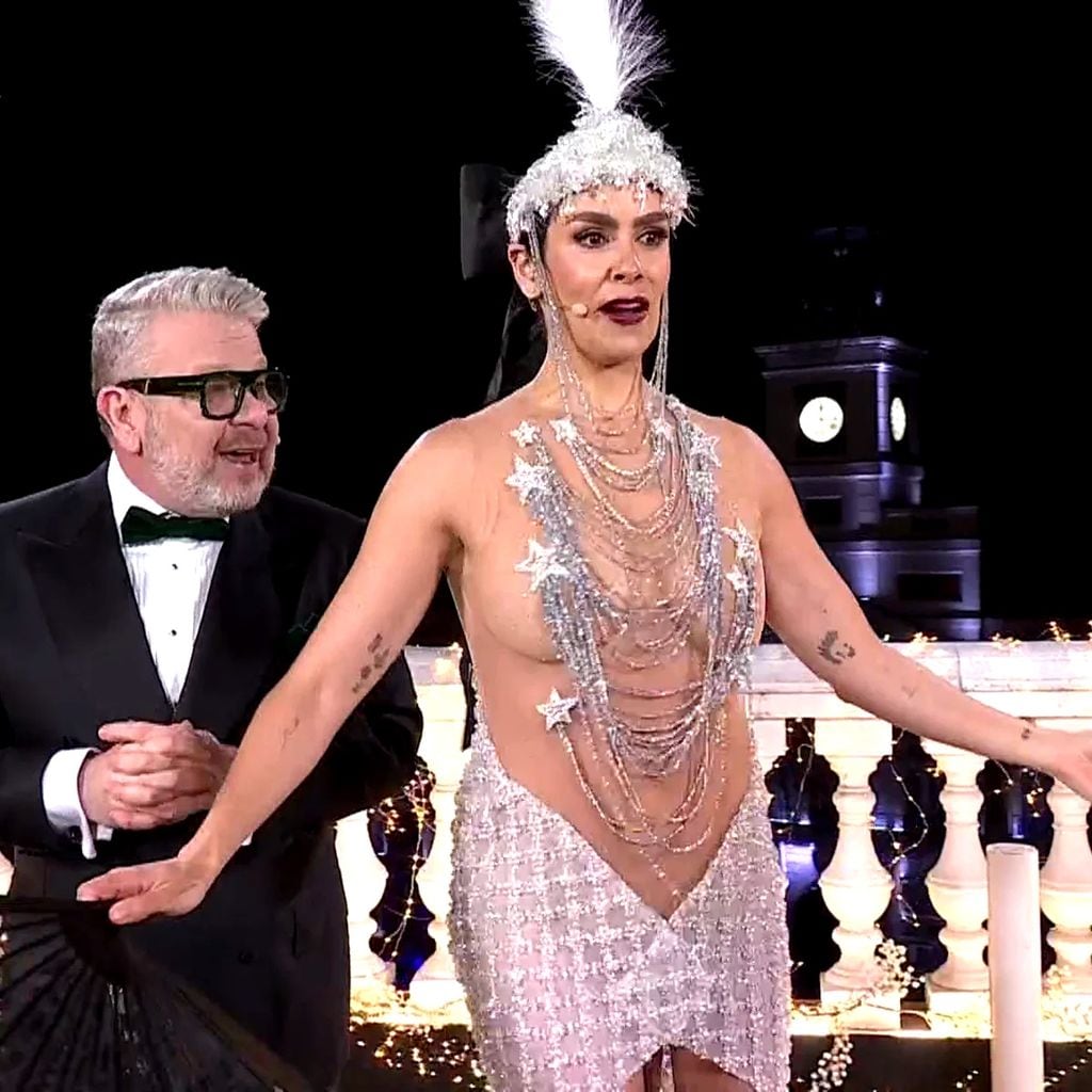 La presentadora, tras descubrir su look de este año