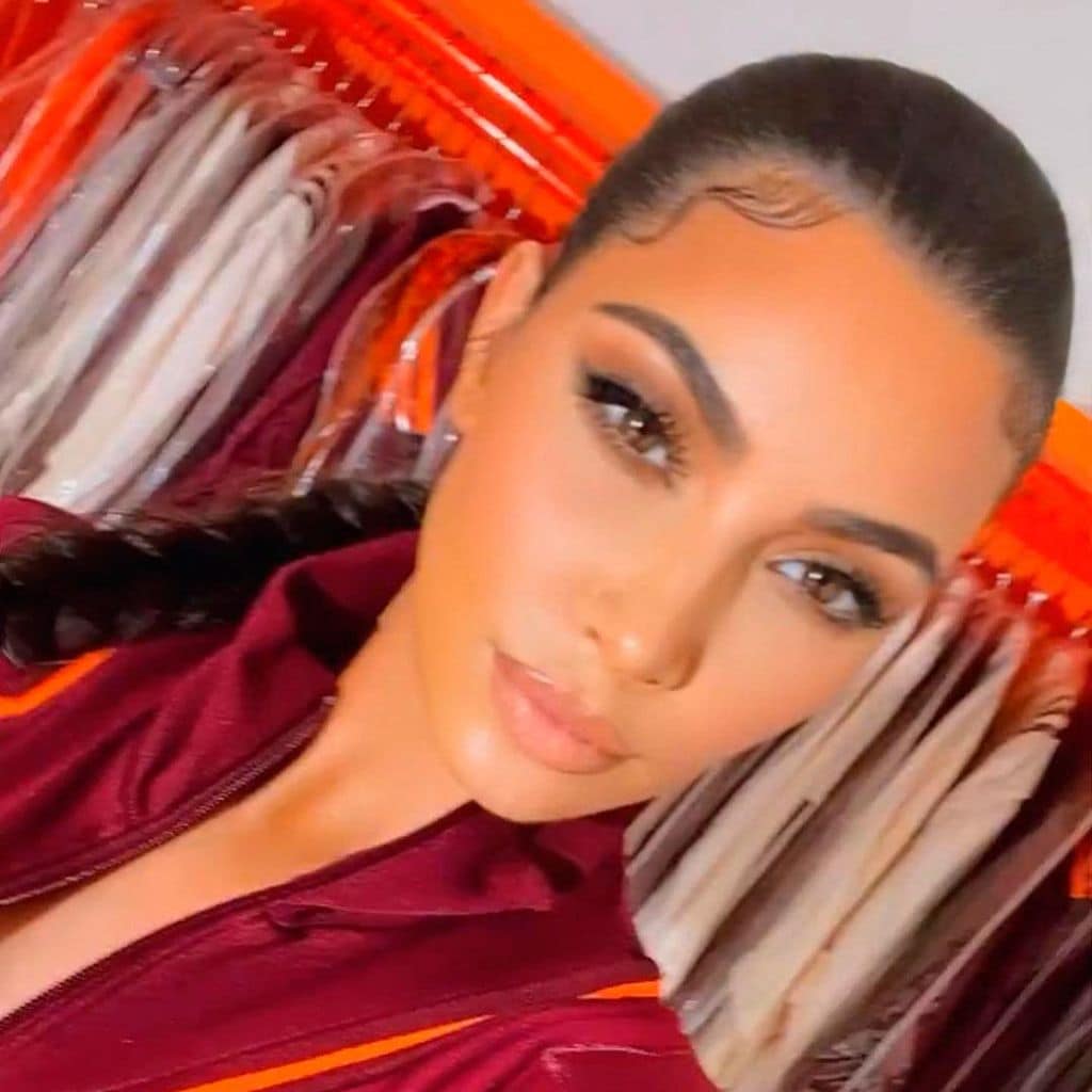 kim kardashian se suma a la tendencia de lucir los baby hairs