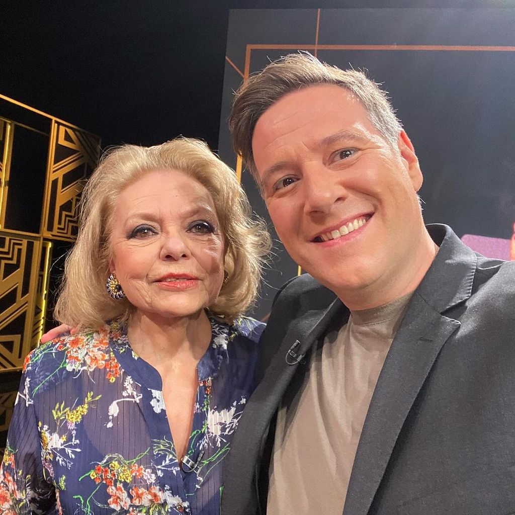 Carlos Latre se despide de Mayra Gómez Kemp 