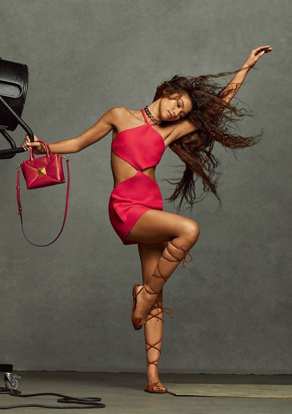 zendaya-valentino
