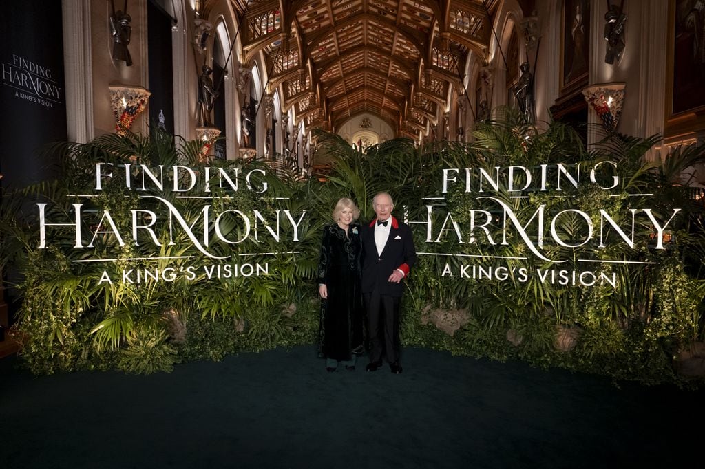 Carlos III y Camilla en Windsor para el estreno del documental En busca de la armonía: la visión de un Rey