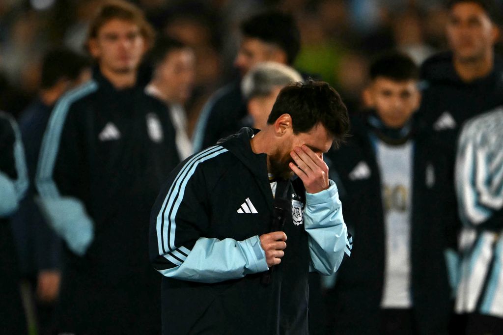 Messi, muy conmovido en su último partido con Argentina