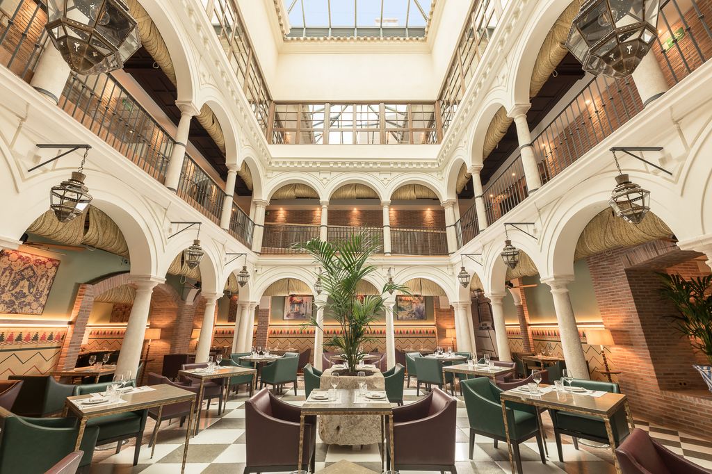 Balausta, el emblemático restaurante del hotel Palacio Solecio en Málaga
