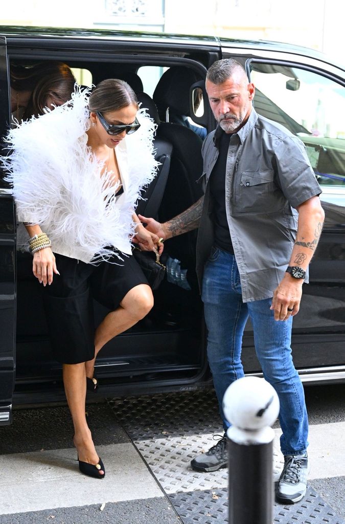 Jennifer Lopez con su misterioso guardaespaldas