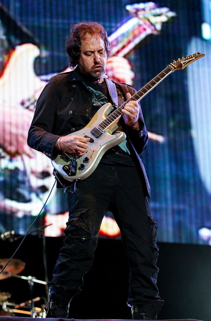 Alejandro Marcovich sufre derrame cerebral.