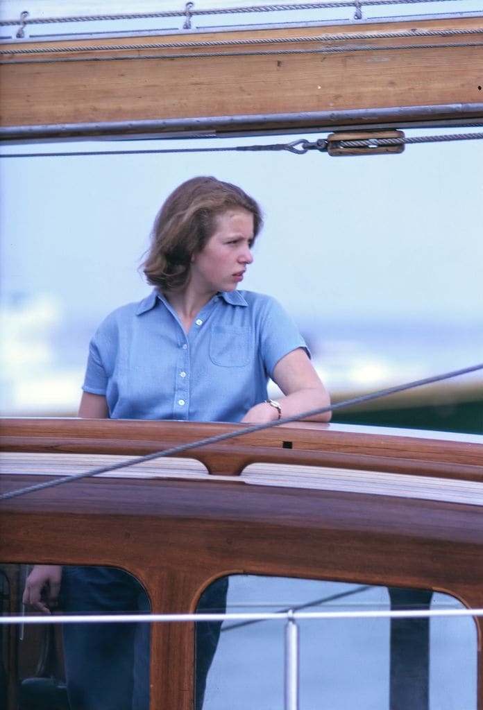 La princesa Ana a bordo del yate real  'Bloodhound' en 1964