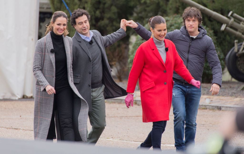 Eva González en 2016 con Pepe Rodríguez, Jordi Cruz y Samantha Vallejo-Nágera, sus compañeros de 'MasterChef'