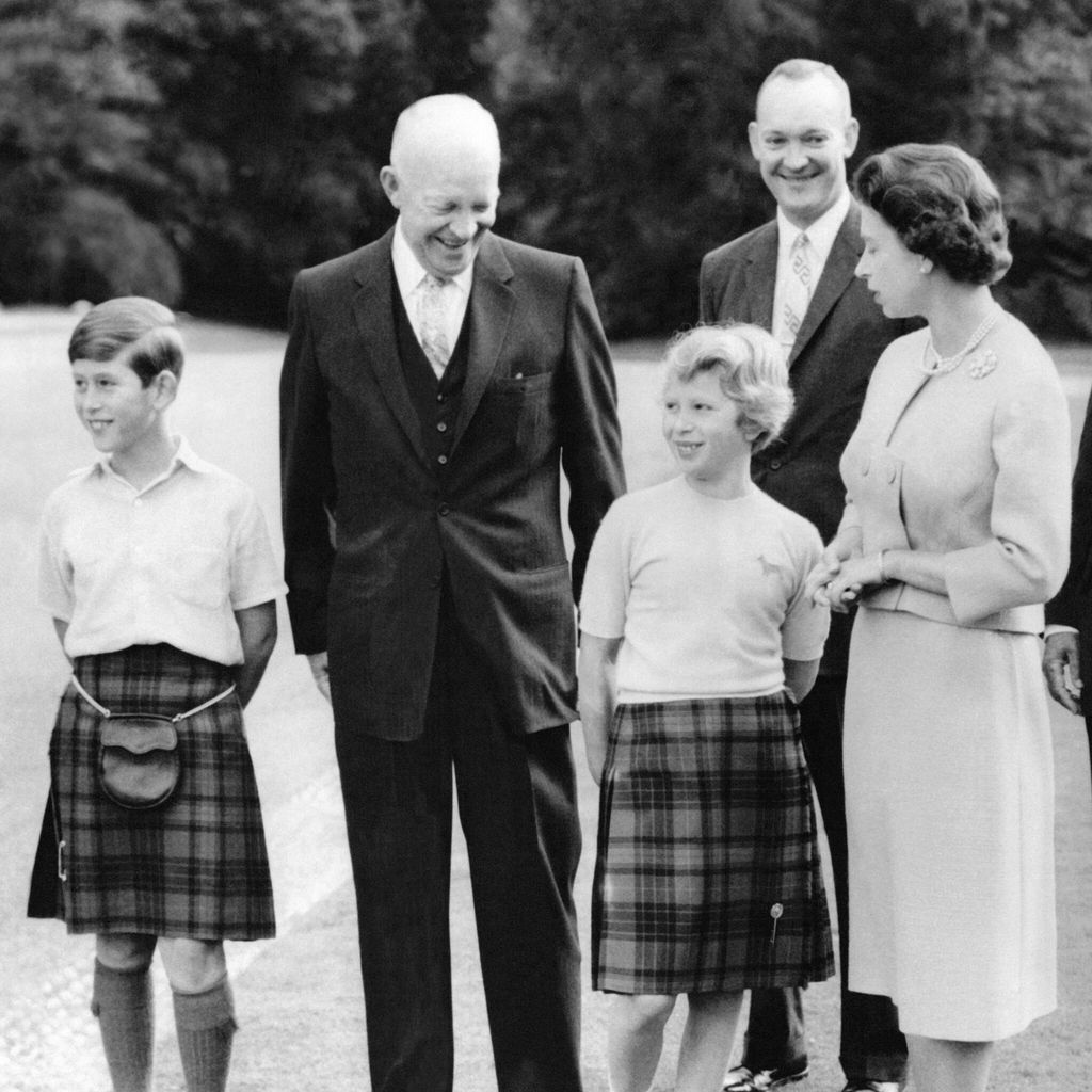 Le Président Eisenhower Et La Famille Royale Britannique A Balmoral