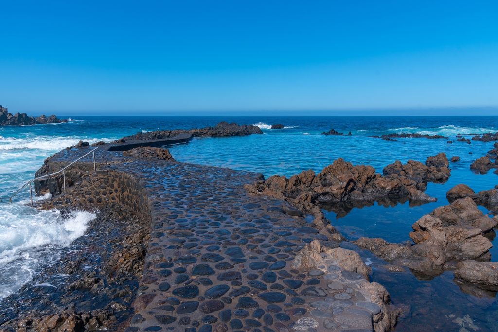 Piscinas naturales en el Pozo de las Calcosas, isla de El Hierro, Islas Canarias